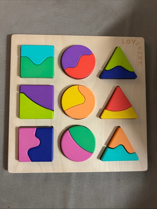 LOVEVERY Other - Lovevery Colorful Wooden Shape Matching Puzzle - Multicolor